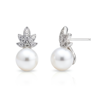 PEARL LEAF studs