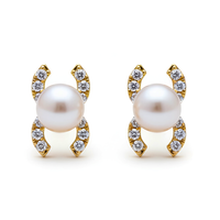 CHANEL PEARL Studs