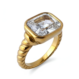 Taylor Ring Crystal Lumina