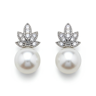 PEARL LEAF studs
